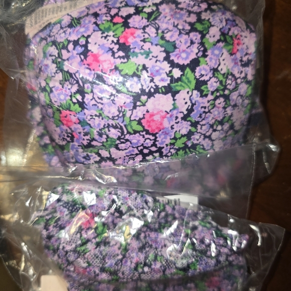 Victoria's Secret Matching T-Shirt Push-Up Bra & Cheeky Panty - 32C/Small - NEW - Picture 4 of 4